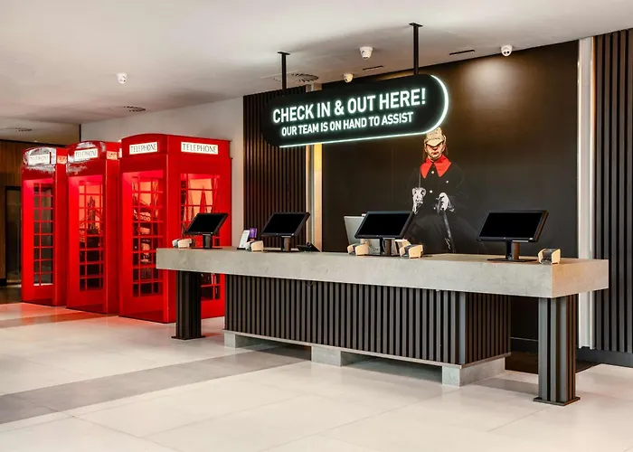 Radisson And Conference Centre London HeathrowAirport Hotel